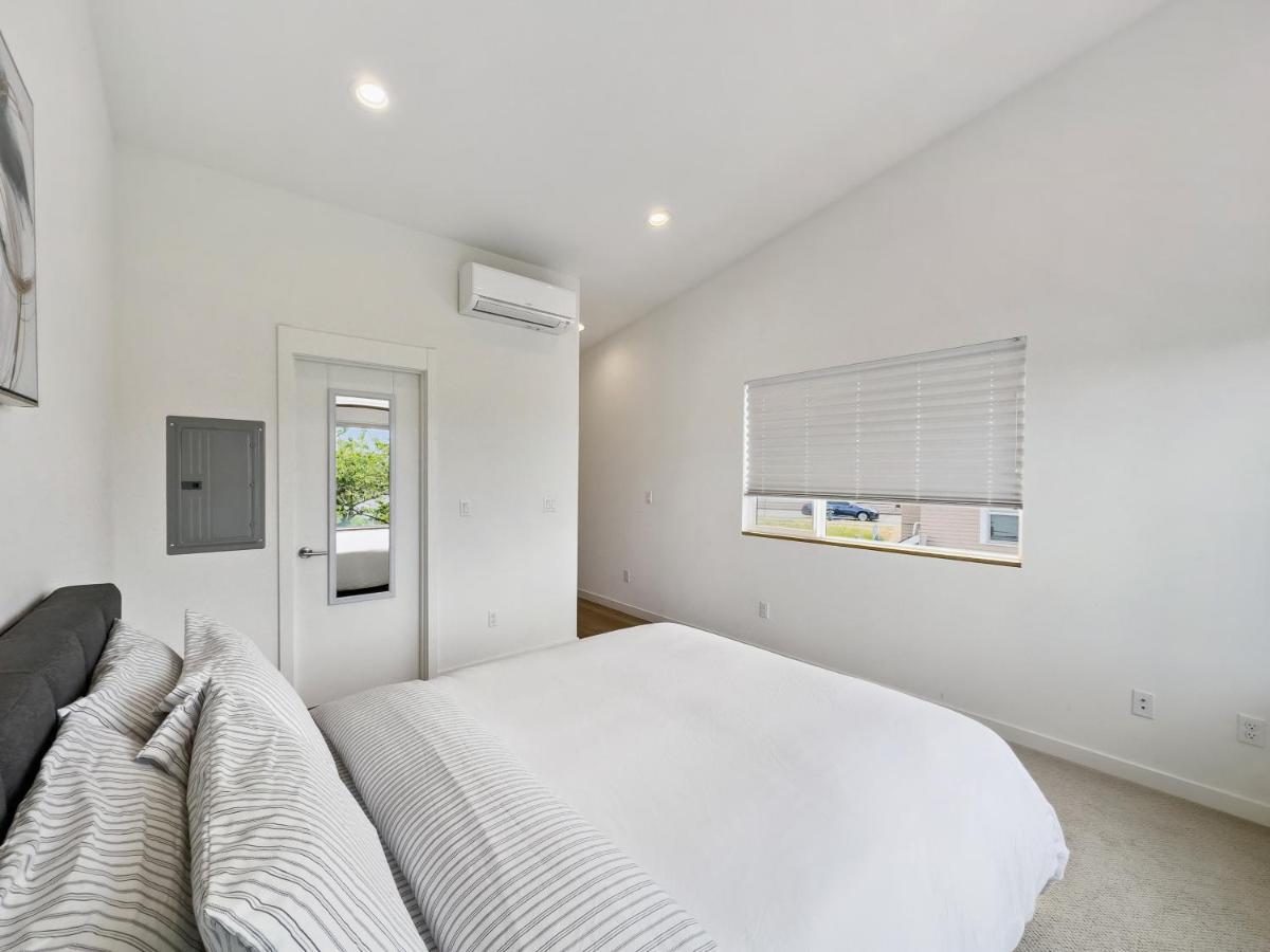 시애틀 Modern Two Story Townhouse Near Light Rail 아파트 외부 사진